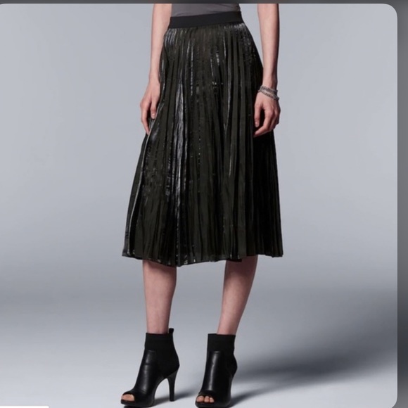 Simply Vera black and silver free flow skirt - Picture 1 of 3